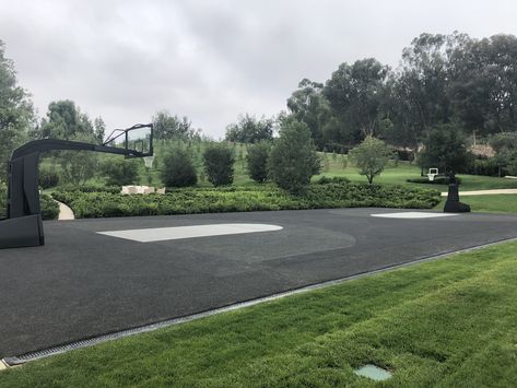 Kim Kardashian Basketball Court, Kim Kardashian Driveway, Kim K House, Kardashian House, Kim House, Kardashian Home, Rob Kardashian, Hidden Hills, Luxury House Interior Design