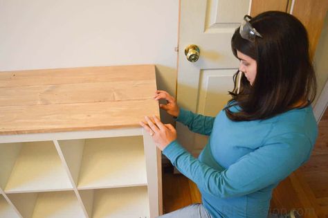 How to make a DIY Changing Table with an Ikea Hack Beside Fridge Storage, Baby Change Table Ideas, Diy Pull Out Pantry, Change Table Ideas, Baby Change Table, Diy Changing Table, Pull Out Storage, Small Space Storage Solutions, Ikea Units