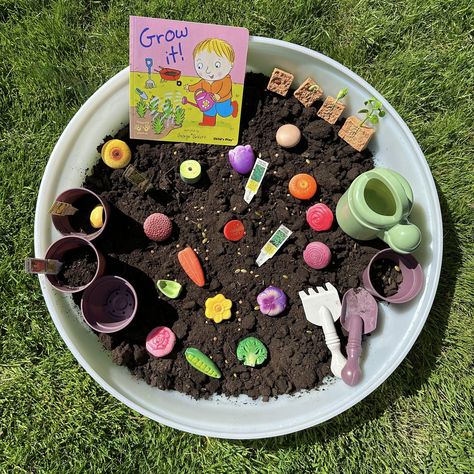 Let's Plant a Garden 🌱 Spring has sprung and it is the perfect time to get outside and explore growing, planting and caring for a garden! This invitation is a great way to introduce children to the process of gardening. 🌼 Take your deep tuff tray outside and pour in enough potting soil to fill your gardening containers, add gardening tools, plant pots, sensory play stone flowers and vegetables and different seeds! 🪴 Encourage children to gather around the tray and teach them step by step ho... Gardening Containers, Stone Flowers, Plant A Garden, Lesson Plans For Toddlers, Play Garden, Early Childhood Learning, Playbased Learning, Plant Tray, Daycare Teacher