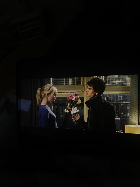 Pc Wallpaper Couple, Peter Parker And Gwen Stacy, Spiderman Gwen Stacy, Spider Man Movie, Zayn Malik Style, Filmmaking Cinematography, Garfield Spiderman, Image Spiderman, Spiderman 3