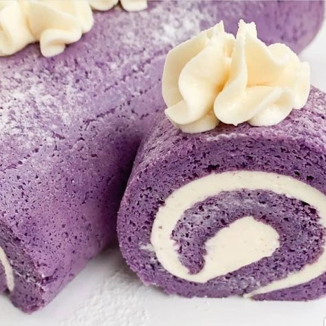 Ube Roll Cake, Swiss Roll Aesthetic, Ube Aesthetic, Purple Food Ideas, Ube Roll, Ube Desserts, Ube Dessert, Exotic Desserts, Ube Cake