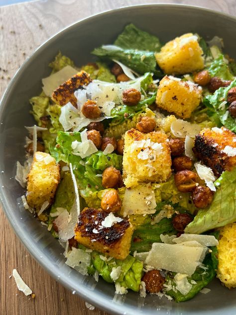 Pioneer Woman Cornbread, Brown Butter Cornbread, Caesar Vinaigrette, Cornbread Croutons, Classic Caesar Salad, Caesar Salad Recipe, Sweet Cornbread, Crispy Chickpeas, Canned Chickpeas