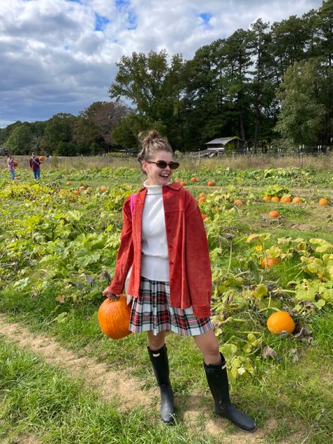 Pumpkin patch, october, fall outfit, fall outfit ideas, fall trends, fall fashion, pumpkin patch outfit, plaid skirt, hunter boots, red jacket, red suede, red suede jacket. Red Suede Jacket Outfit, Hunter Boots Red, Suede Jacket Outfit, Red Suede Jacket, Fall Pumpkin Patch, Patch Outfit, Outfit Ideas Fall, Pumpkin Patch Outfit, Fall Outfit Ideas