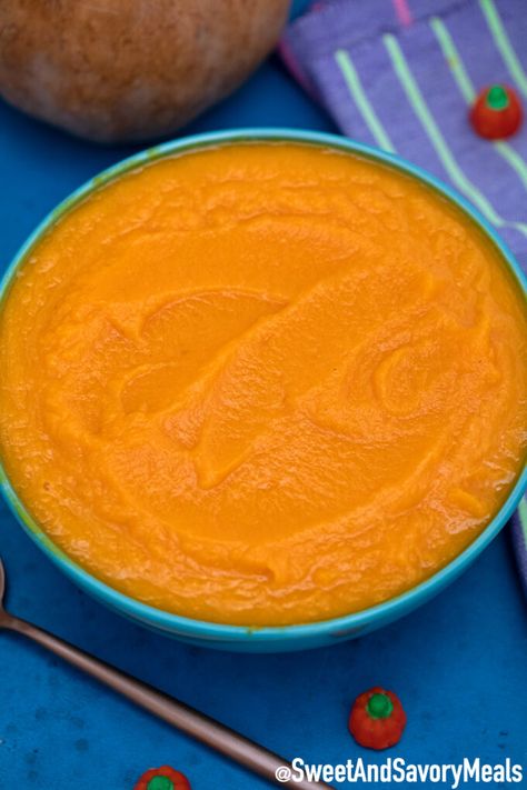 How to Roast a Pumpkin - Sweet and Savory Meals Blender Soups, Carrot And Ginger Soup, Vitamix Soup, Grill Cheese, Slow Cooker Apple Butter, Ghee Butter, Carrot Ginger Soup, Ginger Soup, Moist Pumpkin Bread