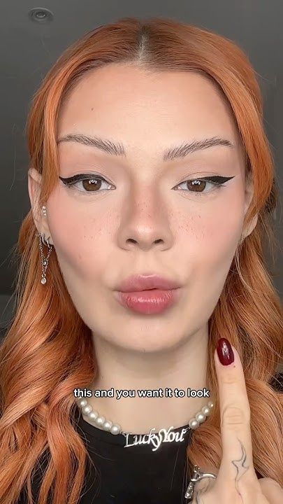 Makeup For Downturned Eyes Tutorials, Hooded Eye Looks Eyeshadows, Hooded Eye Makeup Inspiration, Bold Eye Makeup For Hooded Eyes, Eye Makeup Tutorial For Hooded Eyes, Hooded Eye Tutorial, Eye Make Up For Hooded Eyes Tutorials, Eyeliner Hooded Eyes Tutorials, Hooded Eyeliner Tutorials