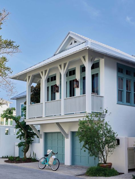 Carefree Beach Style in Rosemary Beach, Florida — House Beautiful Rosemary Beach Homes Exterior, Beach Cottage Exterior Colors, Balcony Over Garage, Home Outside Colour Combination, Beach House Garage, Beach House Exterior Colors, Coastal House Exterior, Beach Exterior, Ashley Gilbreath Interiors