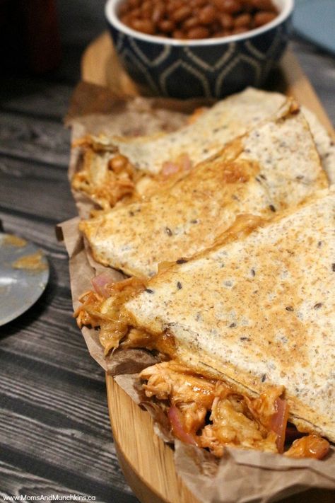 Cowboy Quesadilla Quesidias Recipes, Quesadilla Maker Recipes, Best Quesadilla Recipe, Quesadillas Recipes, Easy Quesadilla, Quesadilla Maker, Quesadilla Recipe, Cheese Quesadilla, Quesadilla Recipes