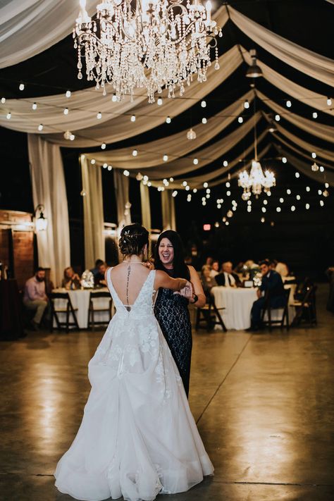 Bride surprised her mom with a song and dance to give her mom a special moment on her daughter’s big day Mother Daughter Dance Wedding, Mom And Daughter Dance, Mother Daughter Wedding Photos, Mother Daughter Wedding, Wedding Photo List, Dance With You, Mom And Daughter, Inspo Board, Dance Photos