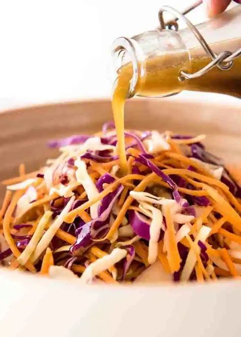 Asian Sesame Dressing - made with soy sauce, sesame oil, vinegar and sugar. Lasts for 3 weeks, an essential pantry standby! recipetineats.com Sesame Dressing Recipe, Asian Sesame Dressing, Asian Salad Dressing, Vinegar Salad Dressing, Asian Dressing, Asian Slaw, Sesame Dressing, Resep Salad, Recipetin Eats