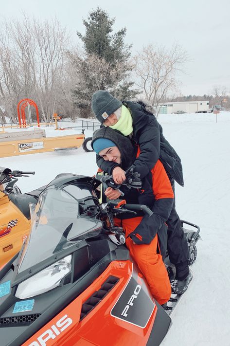 Couple Snowmobile Pictures, Snowmobile Couple Pics, Snowmobile Couple, Snowmobile Aesthetic, Snowmobiling Girl, Snowmobile Girl, Relatable Relationship, Country Couples, Snow Trip