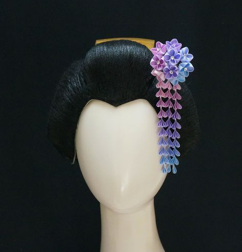 Tsumami Kanzashi Hair Ornaments Asian Hair Ornaments, Ribbons Flowers, Tsumami Kanzashi, Pastel Ombre, Tsumami Zaiku, Making Flowers, Kanzashi Flowers, Chinese Hairstyle, Blue Lavender