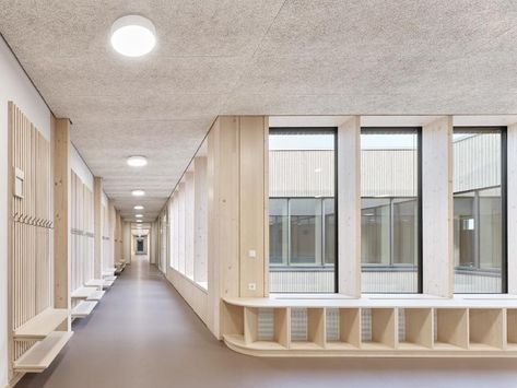 VON M , Zooey Braun · Fuchshof Primary School · Divisare School Hall, Field House, Kindergarten Design, School Interior, Mix Use Building, Timber Panelling, Wooden Staircases, Landscape And Urbanism, Chicago Architecture