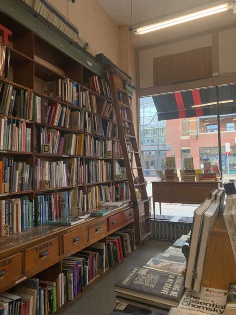 Vintage Book Store, Library Job Aesthetic, Old Bookstore Aesthetic, Small Town Library, Working At Bookstore, City Bookstore Aesthetic, Old Bookshop Aesthetic, Messy Bookstore Aesthetic, Used Book Store Aesthetic