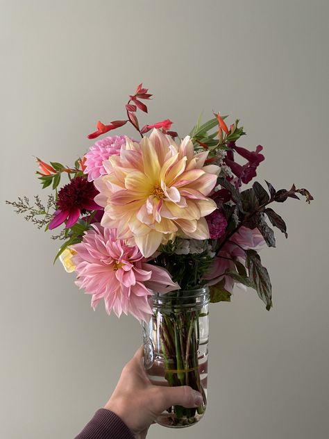 Late summer bouquet |  Dahlia Cafe au Lait | Dahlia Caribbean Fantasy | Dahlia Poodle Skirt | Proven Winners Cuphea Vermilionaire Small Dahlia Bouquet, Cafe Au Lait Dahlias, Dahlia Wedding Bouquets, Dahlias Wedding, Barcelona Wedding, Dahlia Bouquet, Proven Winners, Poodle Skirt, Summer Bouquet