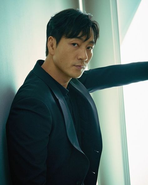 “Squid Game” Actor Park Hae Soo Welcomes His First Child Park Hae Soo, Netflix Dramas, Squad Game, Theatre Actor, Kim Sang, Survival Games, Game Pictures, Squid Game, Squid Games