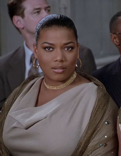 Queen Latifah 90s, Queen Latifa, Singer Fashion, Sanaa Lathan, Queen Latifah, Black Hollywood, Black Queen, Elegant Woman, Maquillaje De Ojos