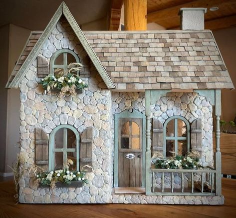 Doll House Ideas Exterior, Cottage Core Dollhouse, Elf Furniture, Miniature Bookstore, Puts Houses, Dollhouse Exterior, Dollhouse Cottage, Shabby Chic Cottage Farmhouse, Cottage Dollhouse