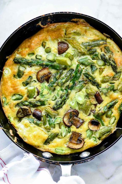 Mushroom Frittata, Asparagus Frittata, Goat Cheese Frittata, Asparagus And Mushrooms, Single Serving Recipes, Healthy Breakfast Recipes Easy, Frittata Recipes, Quick Healthy Breakfast, Foodie Crush