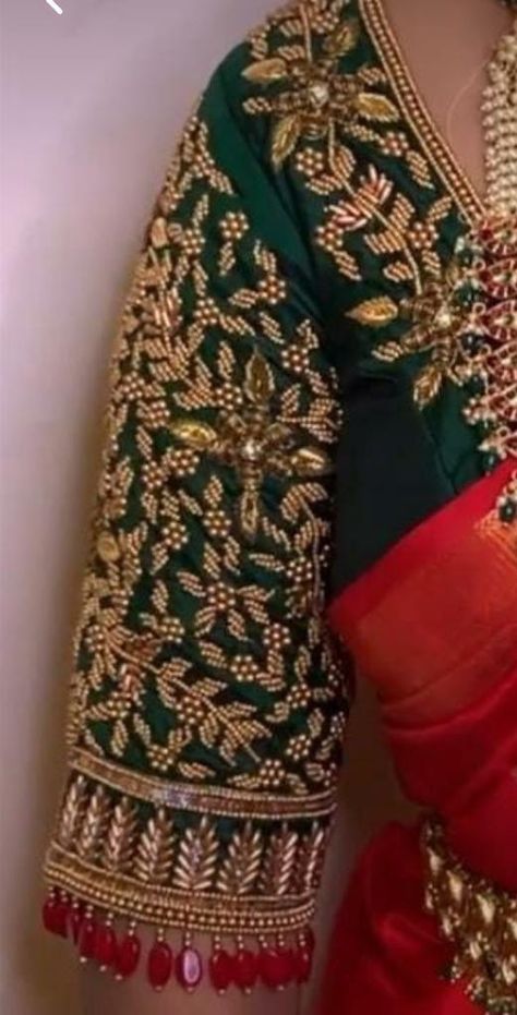 Dark Green Bridal Blouse Design, Heavy Stone Work Blouse Designs, Grand Aari Work Blouse Wedding Designs, Beats Work Blouse Design, Dark Green Blouse Designs, Green Blouse Aari Work Designs, Bridal Aari Work Blouse Designs, Aari Work Blouse Wedding, Pelli Blouse