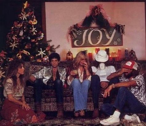 Fleetwood Mac Christmas Mac Aesthetic, Stevie Nicks Lindsey Buckingham, Mick Fleetwood, Buckingham Nicks, Come Play With Me, Behind The Mask, Lindsey Buckingham, Stevie Nicks Fleetwood Mac, Greatest Rock Bands