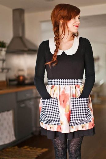 Sew Your Own Half Apron - A Beautiful Mess Half Apron Patterns, Free Apron Pattern, Apron Pattern Free, Binding Tutorial, Apron Pattern, Apron Sewing Pattern, An Apron, A Beautiful Mess, Costura Diy