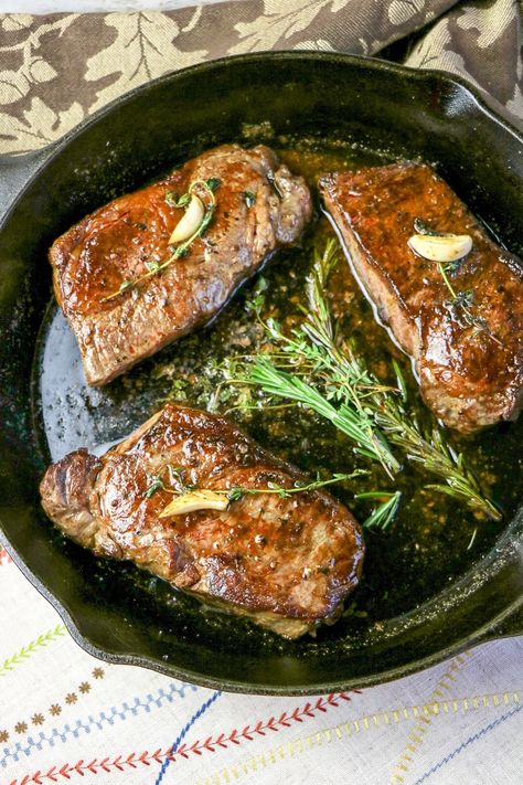 New York Steak Recipe, Ny Strip Steak Recipes, New York Strip Steak Recipes, Strip Steak Recipes, Ny Steak, Cast Iron Steak, Strip Steak Recipe, New York Strip Steak, New York Strip