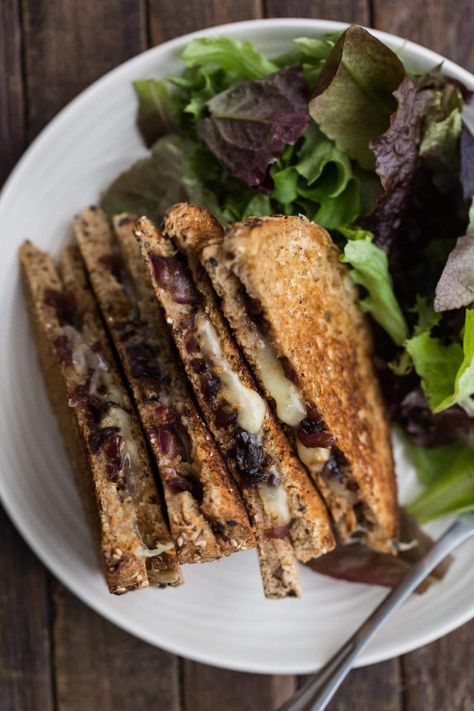 Grilled Cheese with Balsamic Onions Easy Grilled Cheese, Balsamic Onions, Fried Goat Cheese, Hot Sandwich, Grilled Cheese Recipes, Grilled Chicken Salad, Cheese Sandwiches, Wrap Sandwiches, Grilled Cheese