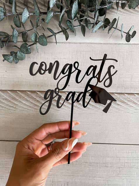 Diy Graduation Cake Toppers, Convocation Cake Topper Printable, Graduation Cake Toppers 2023, Graduation Cake Toppers Cricut, Congrats Grad Cake, Grad Cake Topper, Congrats Grad Sign, Graduation Cake Designs, Graduation Cake Topper