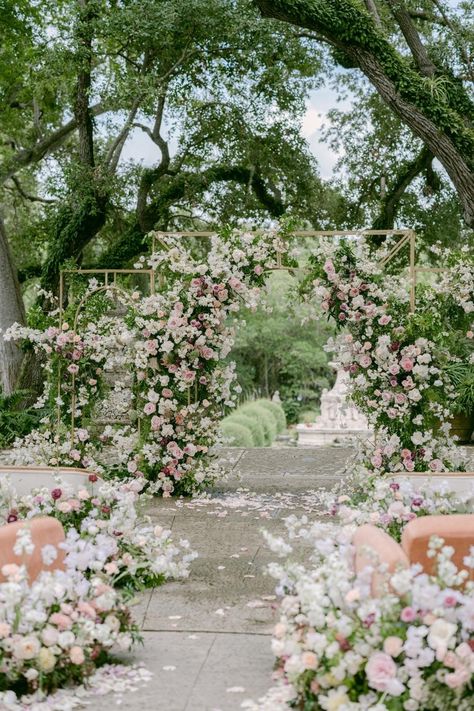 Floral Alter, Vizcaya Wedding, Flowers London, Floral Arch Wedding, Ceremony Design, Beautiful Wedding Photography, Flower Inspiration, Ceremony Inspiration, Ceremony Flowers