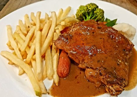 Chicken Chop - Konda Kondi Cafe Chicken Chop Malaysian, Chicken Chop, Malaysian Food, Pot Roast, Steak, Cafe, Meat, Chicken, Ethnic Recipes