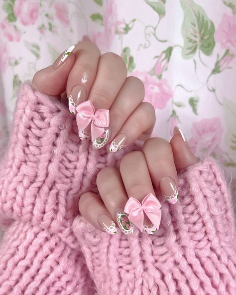 shabby chic mani 💅🏻🌸🎀 — Summer nails, summer nail art, floral nails, french tip nail art, lace and floral nails, manicure inspo, almond nails, nailspo, soft girl aesthetic, pinterest girl — #shabbychicaesthetic #softgirl #softgirlaesthetic #coquette #cottagecorecommunity #summernails #clawaddicts #naildesigns #nailfeed #nailoftheday #nails2inspire #nailsofinstagram #coquettenails #bowsbowsbows #bownails Shabby Chic Nails, Nails Coquette, Shabby Chic Aesthetic, Summer Nails Summer, French Tip Nail Art, Coquette Nails, Nails French Tip, Summer Nail Art, Soft Girl Aesthetic