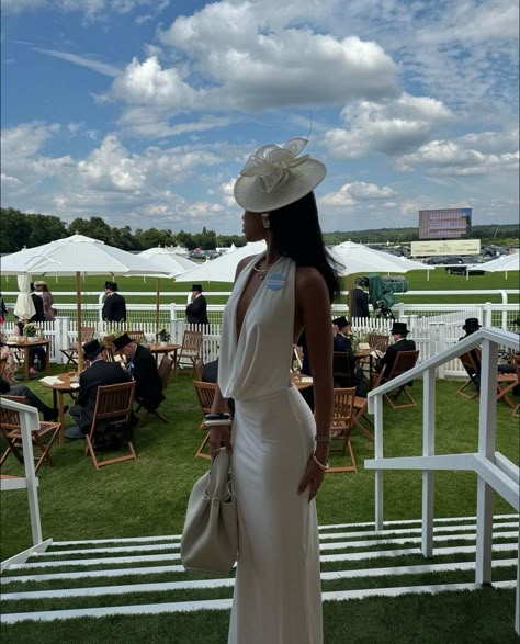 Ascot Races Outfits, Horse Race Outfit Dresses, Derby Outfits For Women Classy, Polo Match Outfit, Polo Outfits For Women, Horse Race Outfit, Derby Party Outfit, Ladies Day Outfits, 2025 Images