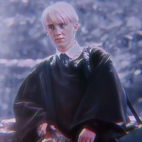 The Prisoner Of Azkaban Aesthetic, Harry Potter 3rd Year, Draco Malfoy 3rd Year, Hot Draco Malfoy, Prisoner Of Azkaban Aesthetic, Azkaban Aesthetic, Aesthetic Draco Malfoy, Hot Draco, Hogwarts Hogsmeade