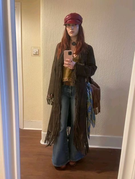 1970s Concert Outfit, 70s Western Outfits Women, Groupie Outfit 70s, 1970s Western Fashion, 70s Classy Fashion, 70s Boho Chic, 70s Fashion Grunge, 70s Autumn Fashion, Dark 70s Fashion