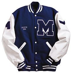 Wearing your boyfriends jacket ❤ #letterman jacket School Jacket Outfit, Senior Jackets, Letter Jacket, Varsity Jacket Outfit, School Jacket, Jacket Varsity, College Jackets, Boyfriend Jacket, Stylish Hoodies