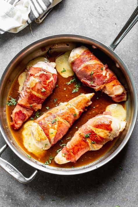 Prosciutto-Wrapped Chicken Breast with Fontina Prosciutto Wrapped Chicken Breast, Prosciutto Wrapped Chicken, Prosciutto Wrapped, 5 Ingredient Dinners, Wrapped Chicken, Easy Veggie, For Keeps, Bacon Wrapped Chicken, Chicken Dish