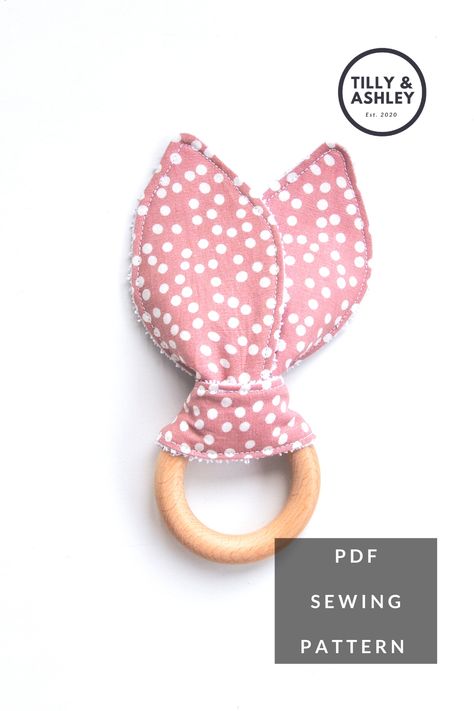 Fabric and wood teether - sewing pattern by Tilly & Ashley. Bunny Teether Pattern, Bunny Teething Ring Pattern, Bunny Ear Teether Pattern, Teething Ring Pattern, Bunny Ear Teething Ring, Teether Pattern, Diy Teethers, Toddler Turbans, Bunny Ear Teether