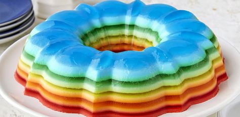 Ribbon Jello, Rainbow Popcorn, Rainbow Pancakes, Jello Salads, Rainbow Layer Cakes, Layered Jello, Heavenly Recipes, Rainbow Treats, Creamy Ranch Dressing