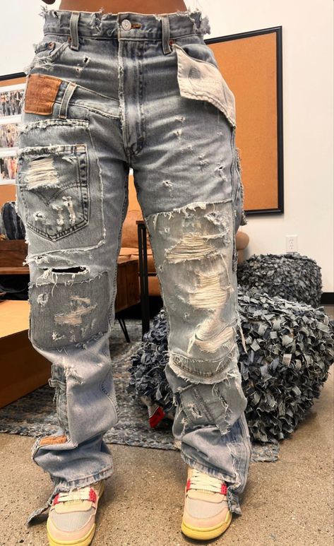 Custom Levis, Denim Diy Clothes, Custom Jean, Chic Closet, Denim Pants Fashion, Chefs Kiss, Fasion Outfits, Custom Jeans, Jean Vintage