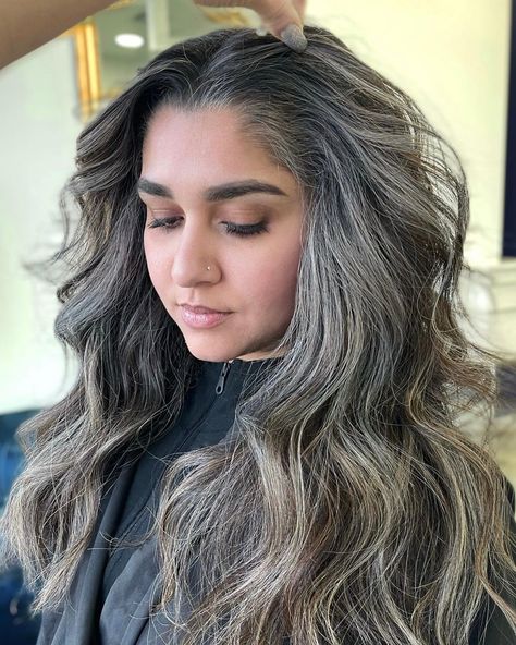 Blending Grey On Dark Hair, Blending Grays Into Black Hair, Charcoal Hair With Silver Highlights, Highlights For Covering Gray Hair, Highlights For Dark Brown Hair With Gray, Blending Dark Hair With Grey, Disguise Gray Hair With Highlights, Salt And Pepper Grey Blending, Grey Blend Brunette