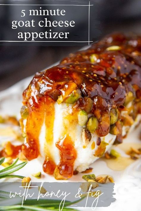 Honey Appetizers, Cheese Recipes Appetizers, Goat Cheese Appetizer, Cheese Log, Creamy Goat Cheese, Cheese Appetizer, Goat Cheese Recipes, Fig Recipes, Cheese Ball Recipes