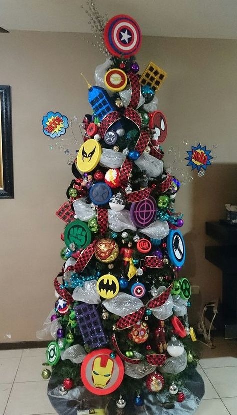 Christmas Tree Superhero Ideas, Avengers Christmas Tree Ideas, Justice League Christmas Tree, Super Hero Christmas Tree Ideas, Kids Xmas Tree Ideas, Marvel Christmas Tree Ideas, Super Hero Christmas Tree, Spiderman Christmas Tree, Superhero Tree