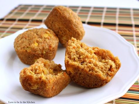 Healthy Juice Pulp Muffins Carrot Pulp Muffins, Orange Pulp Recipes, Juice Pulp Muffins, Pulp Muffins, Juicer Pulp Recipes, Omega Juicer, Hurom Juicer, Juice Pulp Recipes, Pulp Recipes