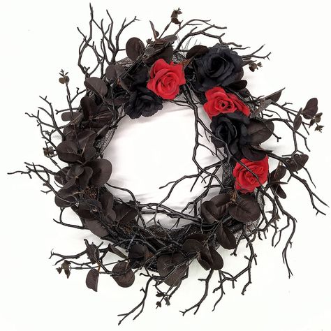 Black Halloween Wreath, Red Rose Wreath, Halloween Door Wreaths, Casa Halloween, Black Wreath, Autumn Wreaths For Front Door, Feliz Halloween, Twig Wreath, Hanging Garland