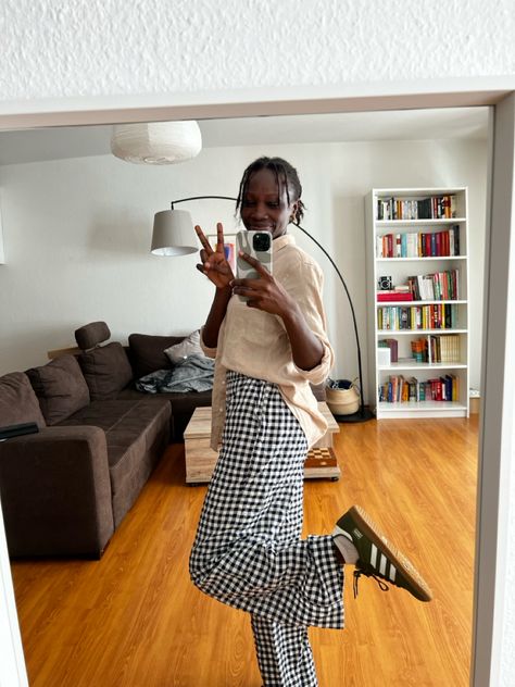 Gingham Trousers Outfits, Sneakers Outfit Aesthetic, Skirt Sneakers Outfit, Gingham Trousers, Skirt Sneakers, Trousers Outfit, Trouser Outfit, Gingham Skirt, Skirt And Sneakers