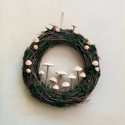 The Woodland Mushroom Wreath Natural Halloween Decor, Mossy Wreath, Mushroom Wreath, Plant Wreath, Elegant Wreath, Wreath Alternative, Floral Candle Rings, Moss Wreath, Floral Preservation