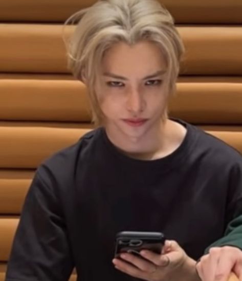 Felix Angry Face, Felix Laughing, Felix Random, Prince Felix, Felix Lee, He Makes Me Happy, Skz In Cute, Savage Kids, Kid Memes