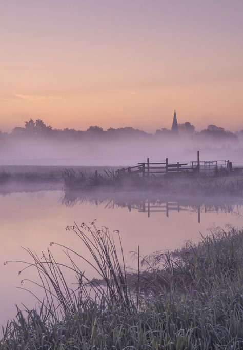 A gorgeous soft misty morning along the river Soar at Zouch, Nottinghamshire. The colours of dawn complimented the soft mist perfectly too, I was hoping they would be more spectacular but actually liked the sky tones just as much in the end. Morning Mist Photography, Misty Landscape Photography, Dusk Bedroom, Dawn Aesthetic, Dawn Landscape, Misty Landscape, Misty Dawn, Foggy Weather, Dawn Photography