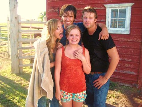 Amy Caleb Mallory Wells (Jessica Amlee) Ty. Heart Land, Heartland Mallory, Heartland Characters, Heartland Ty Borden, Ty Heartland Season 1, Watch Heartland, Heartland Amy And Ty, Heartland Amy And Ty Kissing, Alisha Newton