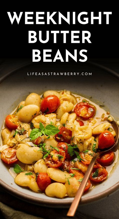 Brothy Weeknight Butter Beans - This easy butter bean stew is perfect for busy evenings! You just need a few ingredients and half an hour on the stove for this one pot dinner. Start by sauteeing some garlic and shallot, then stir in some veggies, red pepper flakes, and creamy canned butter beans. Simmer that all in a bit of veggie stock, then finish with lemon juice and plenty of fresh herbs. With how to photos and plenty of notes for ingredient substitutions! Butter Bean Stew, Spinach Apple Salad, Butter Beans Recipe, Canned Butter, Easy Butter, Veggie Stock, One Pot Dinner, Bean Stew, Ingredient Substitutions